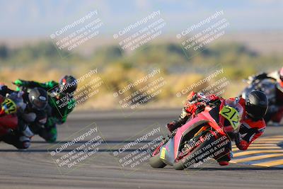 media/Nov-19-2023-CVMA (Sun) [[1f3d1b7ccb]]/Race 17 Amateur Supersport Middleweight/